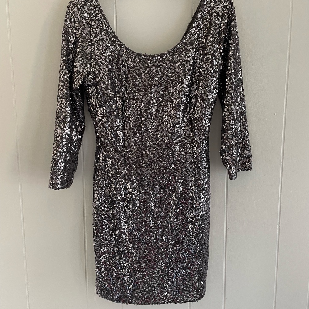 Gray sequin 3/4 sleeve mini dress